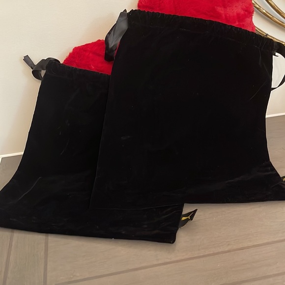 Puma Fenty *Rihanna* Velvet Shoe Dust Bag Black Set of 2 - Picture 2 of 8